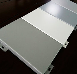 氟碳铝單(dan)板